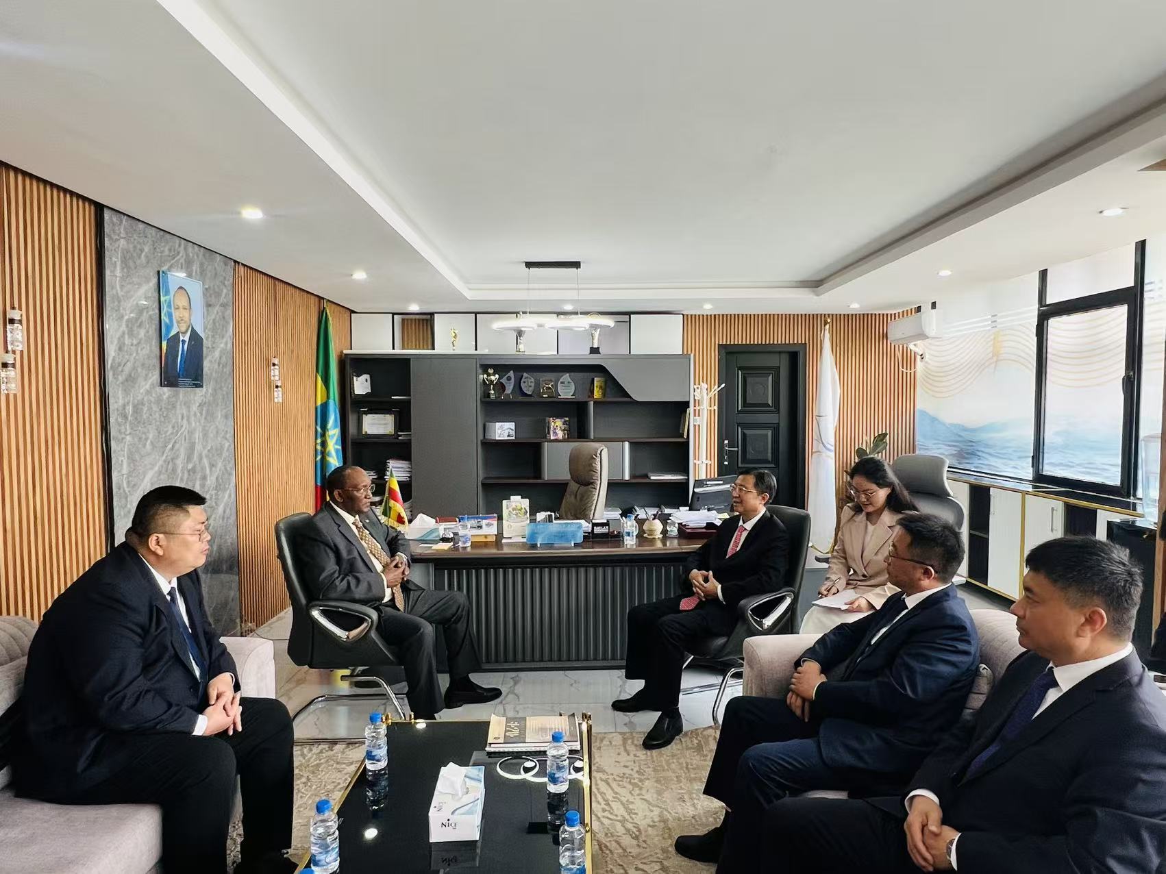 cee808eadcf73eeed82458b96ff32243.jpg cee808eadcf73eeed82458b96ff32243.jpg